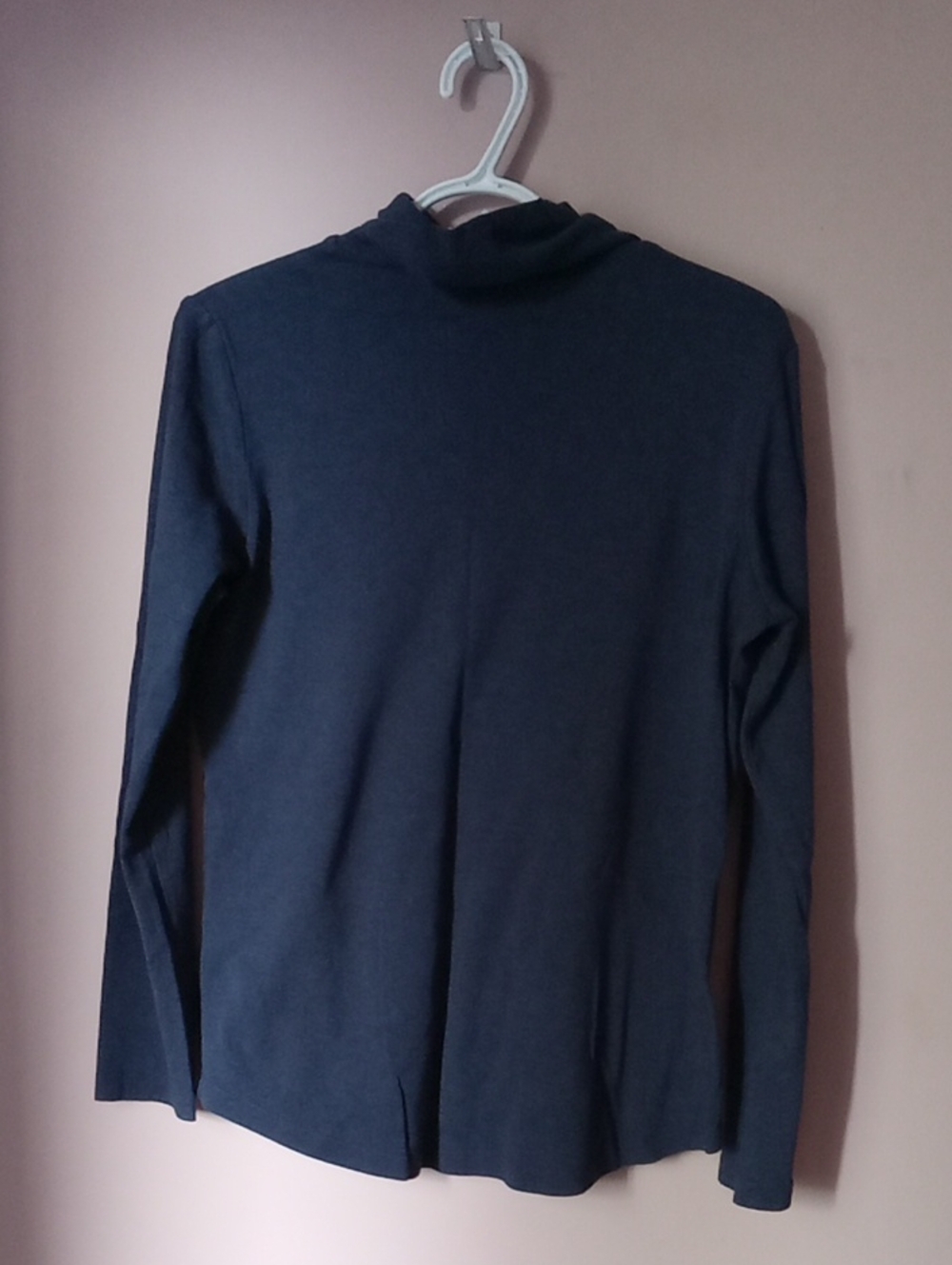 Denver Hayes Navy Blue Women's Long-Sleeve Turtleneck Top